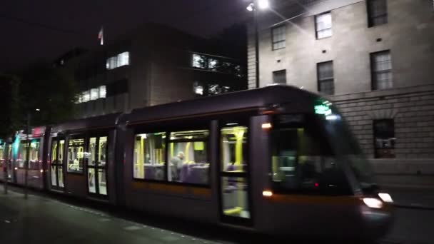 Dublin Irlande Septembre 2021 Tram Passant Connell Street Lower Dawn — Video