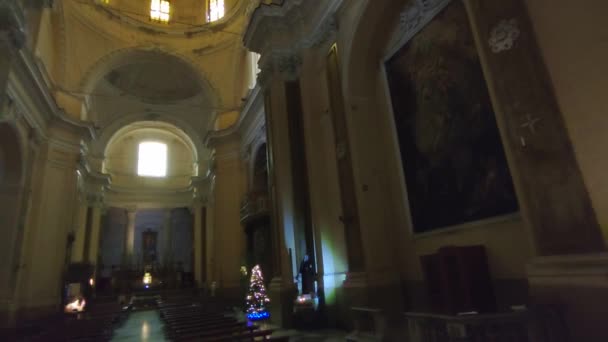Νάπολη Καμπανία Ιταλία Ιανουαρίου 2022 Επισκόπηση Του Εσωτερικού Της Εκκλησίας — Αρχείο Βίντεο