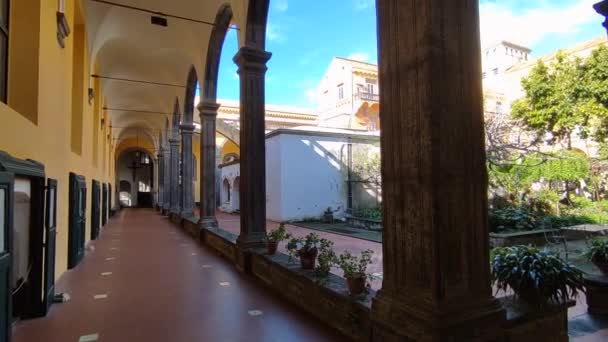 意大利那不勒斯 坎帕尼亚 2022年2月22日 圣格雷戈里奥建筑群十六世纪修道院概览 — 图库视频影像