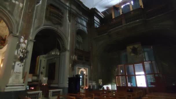 意大利坎帕尼亚那不勒斯 2022年4月15日 17世纪圣布里吉达教堂内部概况 — 图库视频影像