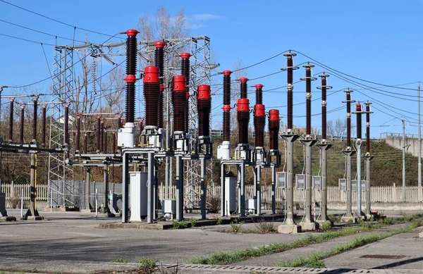 Benevento, Campania, İtalya - 19 Aralık 2021: Benevento Merkez İstasyonu yakınlarındaki elektrik santrali