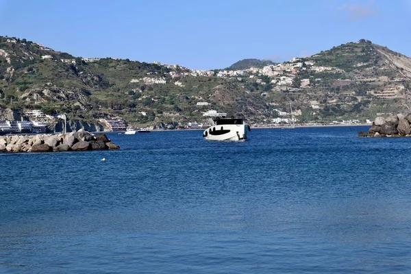 Sant Angelo Ischia Campania Italia Mayo 2022 Yates Entrando Puerto — Foto de Stock