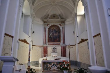 Ischia, Campania, İtalya - 13 Mayıs 2022: 18. yüzyıl Santa Maria delle Grazie Kilisesi ve Araf Ruhları veya Corso Vittoria Colonna 'daki San Pietro Kilisesi