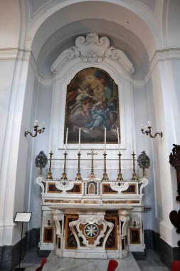 Ischia, Campania, İtalya - 13 Mayıs 2022: Via Mazzella 'daki 18. yüzyıl Santa Maria Assunta Katedrali