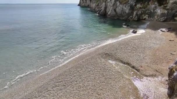 意大利坎帕尼亚 Mare Vietri Sul Mare 2022年9月4日 位于Cetara边境的一个私人海滩概览 — 图库视频影像