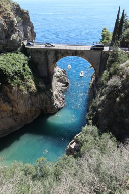 Furore, Campania, İtalya - 5 Eylül 2022 Via Antonello da Capua 'dan Fiordo di Furore