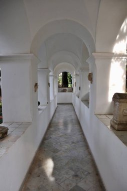 Anacapri, Campania, İtalya - 12 Mart 2022: Villa San Michele, İsveçli doktor Axel Munthe 'nin evi, 20. yüzyılın başlarında bir ev müzesi olarak kullanıldı.