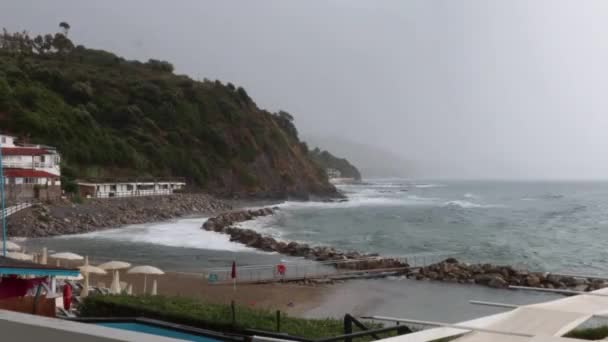 意大利坎帕尼亚Palinuro 2022年9月18日 在恶劣天气下 Baia Del Silenzio度假胜地的时差电影 — 图库视频影像