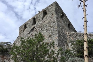 Conca dei Marini, Campania, İtalya - 1 Ekim 2022: Capo di Conca Saracen Kulesi