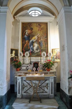 Praiano, Campania, İtalya - 2 Ekim 2022: 16. yüzyıl San Gennaro Kilisesi