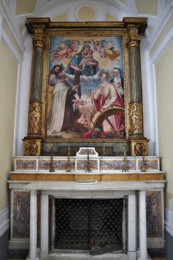 Praiano, Campania, İtalya - 2 Ekim 2022: 16. yüzyıl San Luca Evangelista Kilisesi