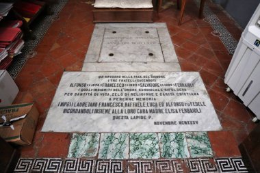 Praiano, Campania, İtalya - 2 Ekim 2022: 16. yüzyıl San Luca Evangelista Kilisesi