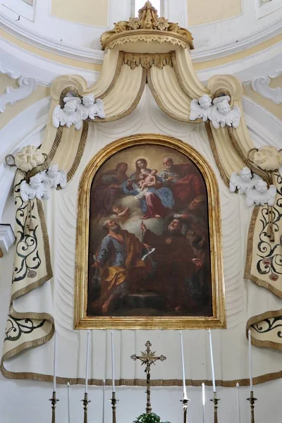 イタリア カンパニア州プライアーノ 2022年10月2日16世紀サン エバンジェリスト教会内部 — ストック写真