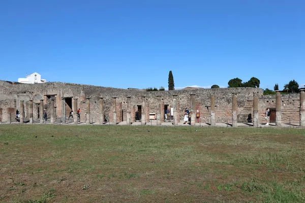 Pompeje Kampania Włochy Października 2021 Kwadrat Teatrów Parku Archeologicznym Pompeje — Zdjęcie stockowe