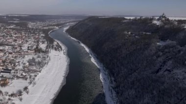Kış Günü 'nde Donmuş Kanyon Hava Aracı Görüntüsü