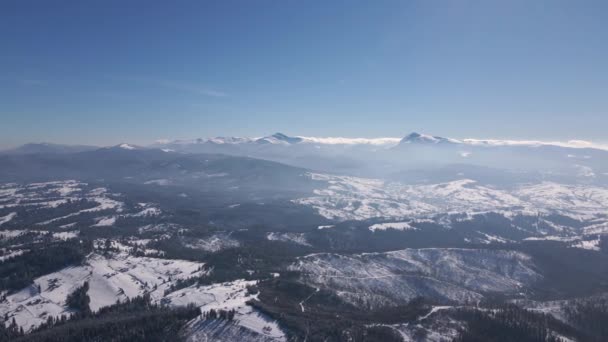 Живописный Пейзаж Карпат Две Самые Высокие Горы Украины Говерла Петрос — стоковое видео