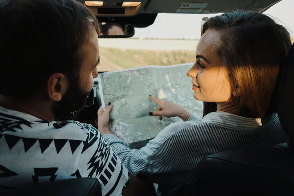 Middle Aged Couple Road Trip Caucasian Man Woman Planning Next — Fotografia de Stock