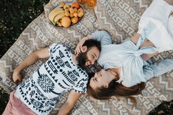 Top Shot Cheerful Man Caucasian Woman Laying Blanket Enjoying Weekend — Stok fotoğraf