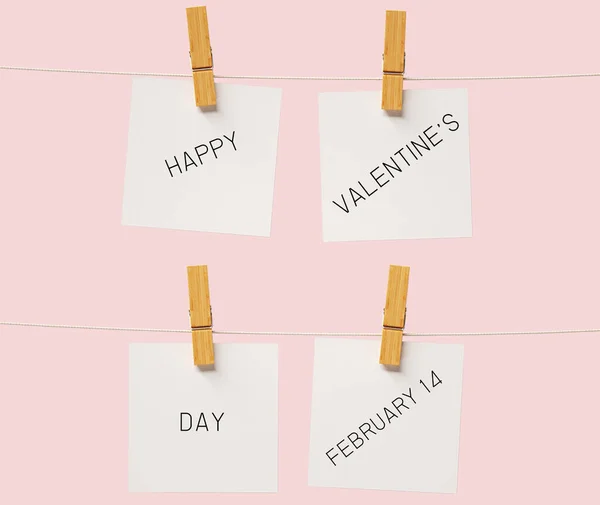Happy Valentijnsdag Papier Opknoping Touw Roze Achtergrond — Stockfoto