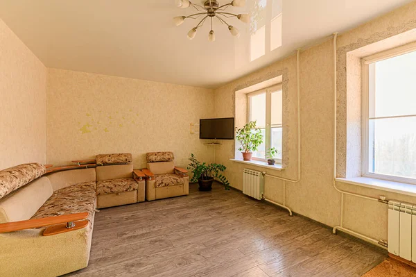 Ρωσία Μόσχα Μαΐου 2020 Εσωτερικό Διαμέρισμα Δωμάτιο Σύγχρονη Φωτεινή Ζεστή — Φωτογραφία Αρχείου
