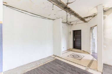 Russia, Moscow- May 15, 2020: interior room apartment rough repair for self-finishing. interior decoration, bare walls of the premises, stage of construction
