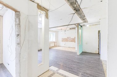 Russia, Moscow- May 15, 2020: interior room apartment rough repair for self-finishing. interior decoration, bare walls of the premises, stage of construction