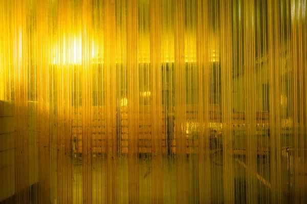 Entrada Partición Plástica Amarilla Del Pvc Almacén Planta Procesamiento — Foto de Stock