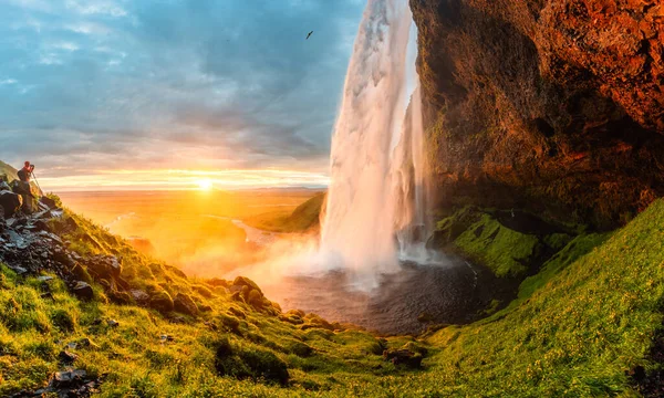 Panorama Spectacular Seljalandsfoss Waterfall Flowing Midnight Sunset Shining Summer South — Zdjęcie stockowe