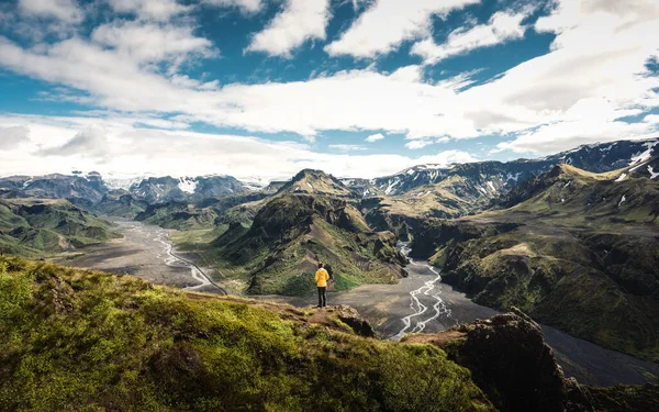 Majestueus Landschap Van Valahnukur Uitkijkpunt Met Vrouwelijke Wandelaar Staande Piek — Stockfoto