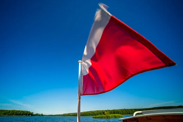 Polish Flag Fluttering Boat Jezioro Ostrowieckie Poland —  Fotos de Stock