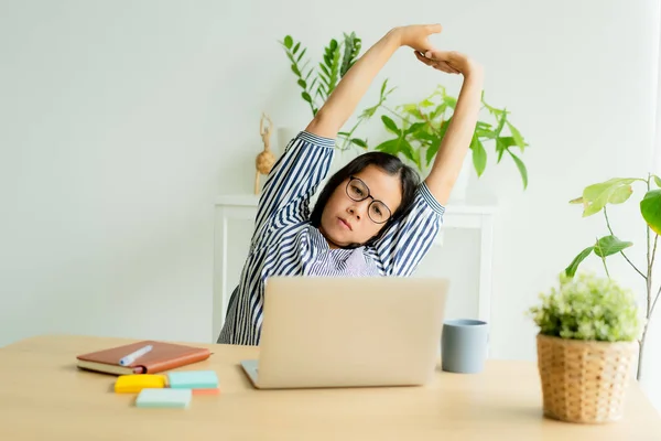 Asia Woman Raised Arm Sedentary Computer Work Incorrect Posture Desk — Stock Photo, Image