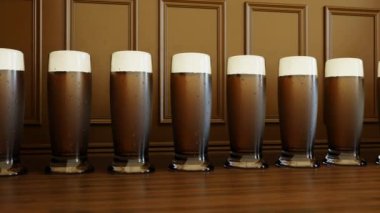 Bira Festivali, festival filmleri için sinema ve kutlama sahnesinin sinema görüntüleridir. Sahne, başlık ve logolar için de iyi bir geçmiş..