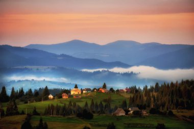 Sabahın erken saatlerinde dağlarda küçük bir köy manzarası