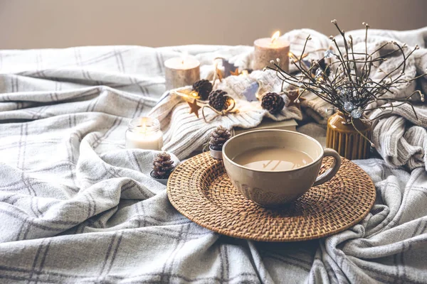 Cozy Autumn Composition Large Cup Coffee Cute Decor Details Bed — Stok fotoğraf