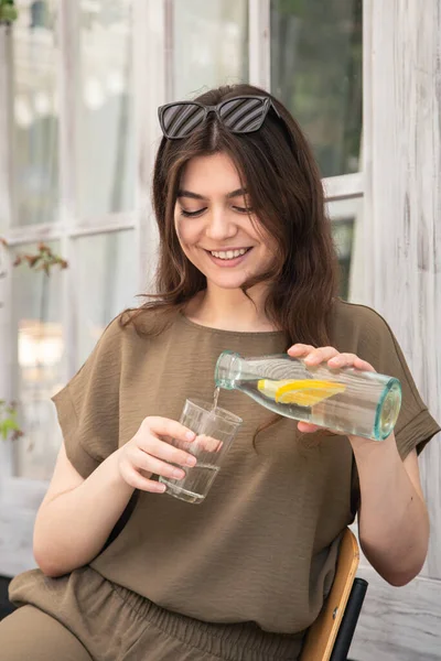 Attractive Young Woman Drinking Water Lemon Water Balance Concept — Foto de Stock