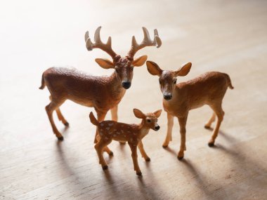 Schleich 'ten geyik aile figürü
