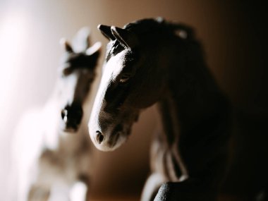 Schleich at figürünün fotoğrafını çek.