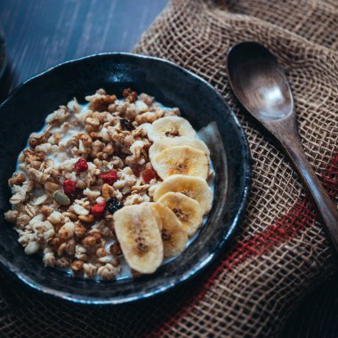 Sabah için lezzetli mısır gevreği.