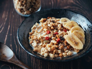Sabah için lezzetli mısır gevreği.