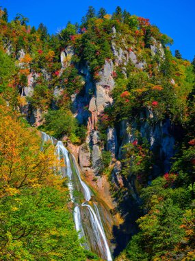 Hokkaido 'daki Hagoromo Şelalesi
