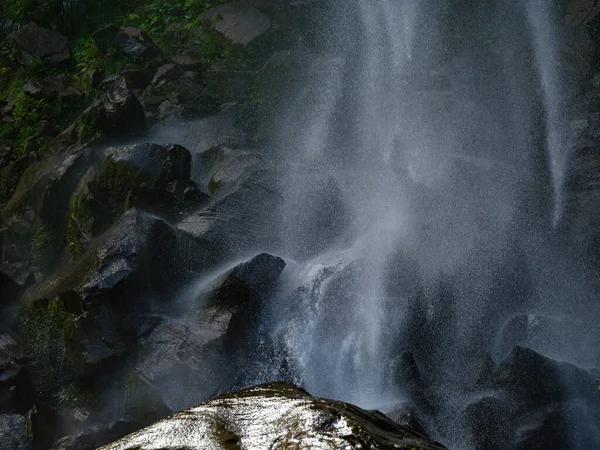 Iriomote岛上的Pinaisara瀑布 — 图库照片