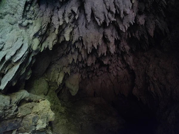 Печера Вапняку Острові — стокове фото