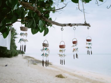 Rüzgâr denize yakın esiyor