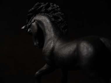 Schleich at figürünün fotoğrafını çek.