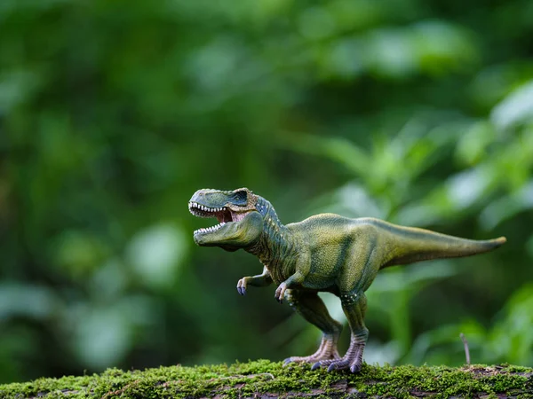 Tyrannosaurus Figura Zöld Erdő — Stock Fotó