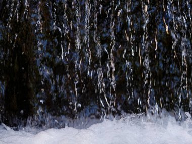 arkaplan berrak suyla 