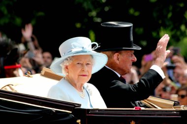 Londra 17 Haziran 2017 HM Kraliçesi Elizabeth & HRH Prensi Phillip Süvari Birliği 'nden sonra Buckingham Sarayı' na dönüyor.