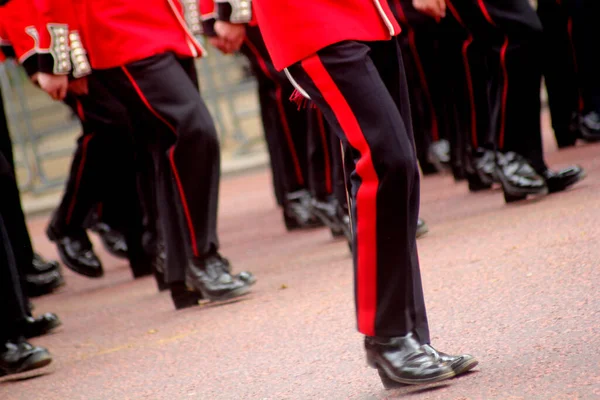 Marching Guardsmen Trooping Colour London England — 스톡 사진
