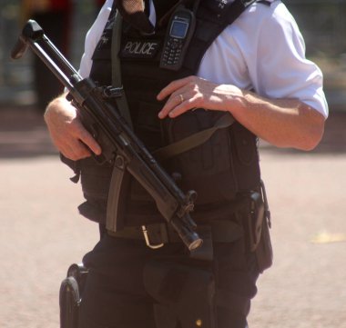 İngiliz Ateşli Silahlar Polisi Londra İngiltere 