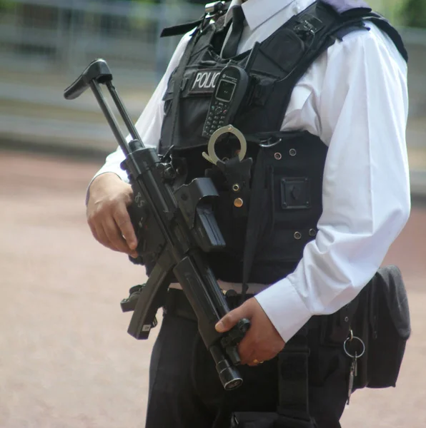 Oficial Policía Británico Armas Fuego London England — Foto de Stock